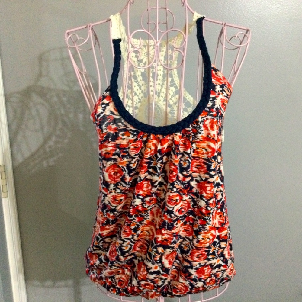 Julie’s Closet Women Blue Red Floral Rayon top